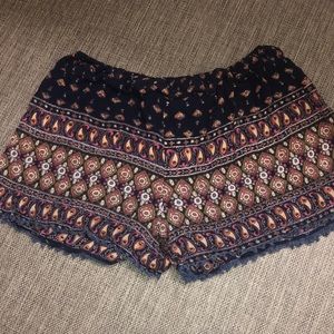 Multicolor elastic shorts